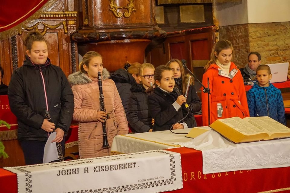 Karácsonyi Istentisztelet 15